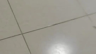 樱桃小王子，32岁安徽小少妇，白嫩胸大，D罩杯，风骚淫荡被干得嚎叫不断，岔开双腿插穴，小逼逼还挺粉嫩