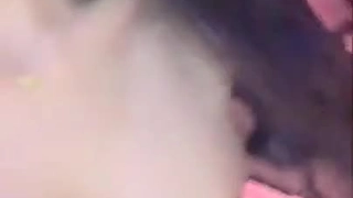 打完野战猥琐猪头男请白虎主播去餐厅吃大餐在餐厅玩露出两人还挺能吃的