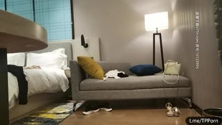 卡哇伊呆萌嫩妹妹！大尺度自慰！假屌按摩器雙管齊下，特寫震動嫩穴，爽的流出白漿，嬌喘呻吟誘人