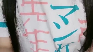 少女侄女在阳台上勾引妻子进行户外性爱