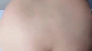 欧洲护士给我按摩背部,治愈我的阴茎问题